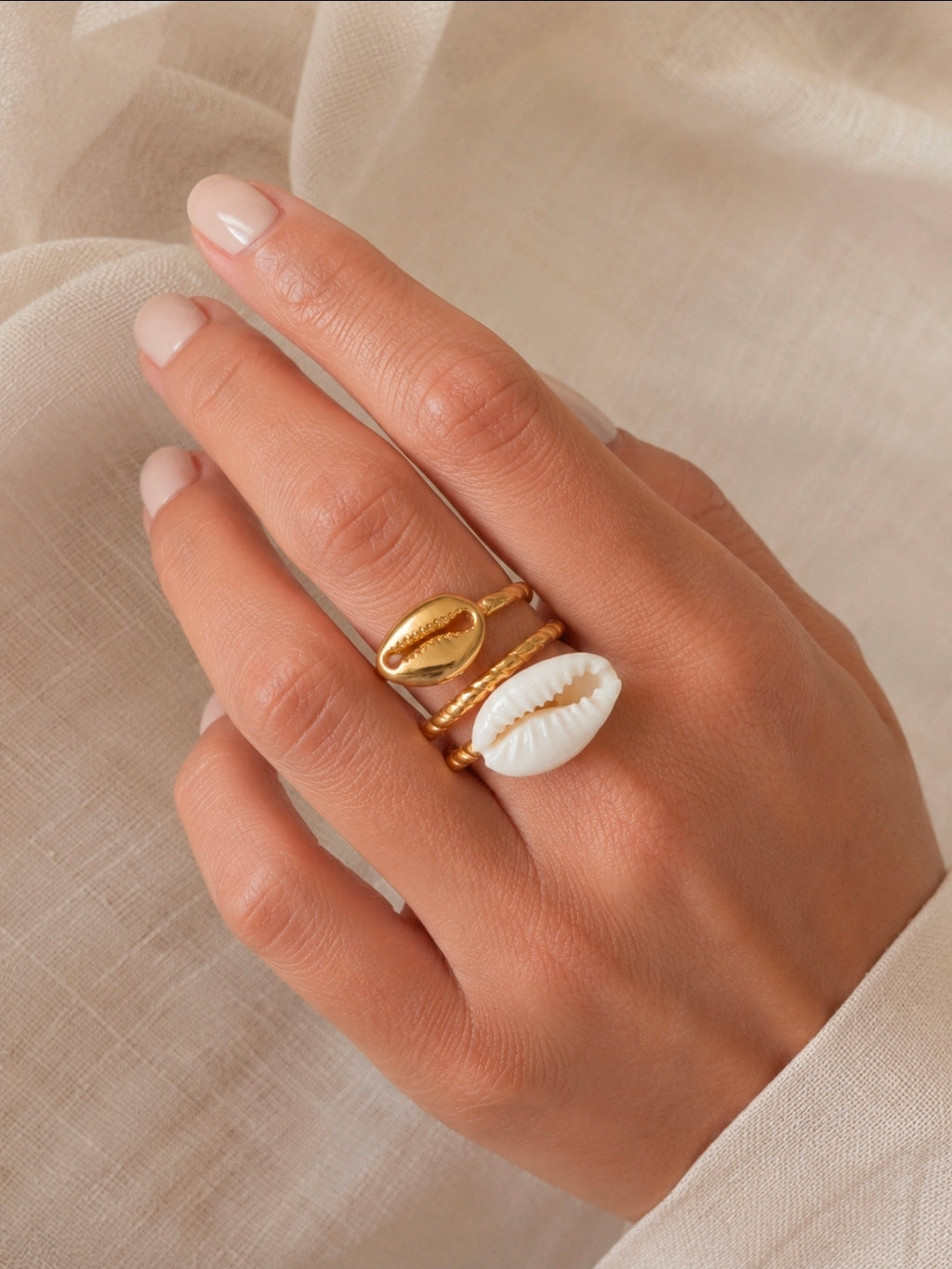 Shell Luxe – Goldener Kaurimuschel Ring | Verstellbar | Boho Schmuck | 304 Edelstahl-Design