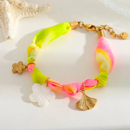 Blossom – Romantisches Blüten-Armband | 18K Vergoldet & Seidenkordel